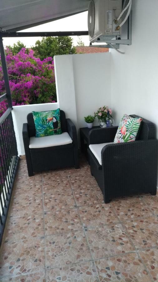 Apt Cardoso 3 Ao Lado Da Praia Peneco Albufeira Buitenkant foto